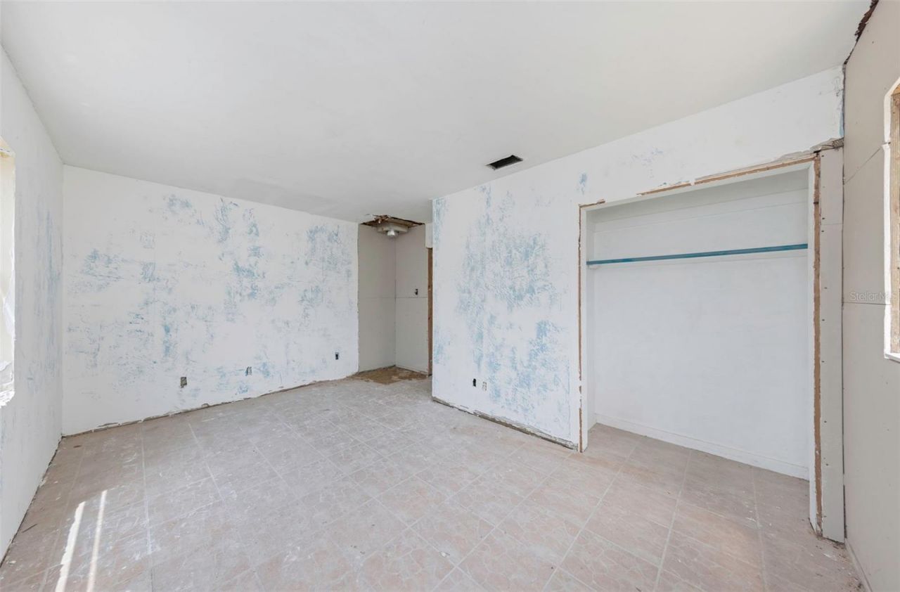 6235 Hampton Drive N, Saint Petersburg, FL 33710 Photo