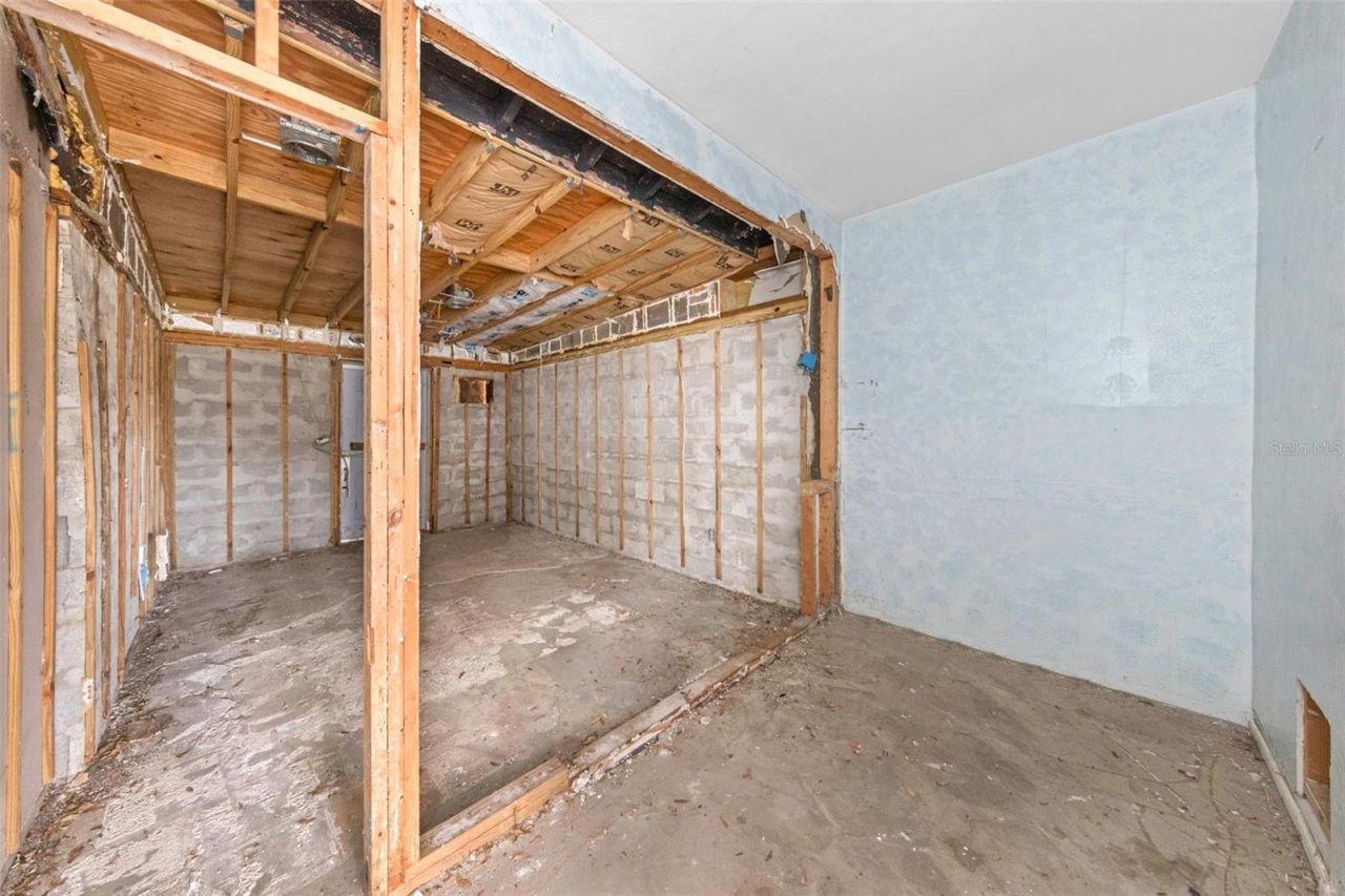6235 Hampton Drive N, Saint Petersburg, FL 33710 Photo
