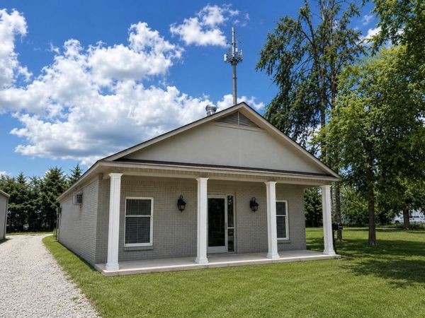 445 FLORENCE RD, Savannah, TN 38372