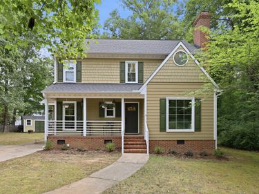 1004 Lantern Light Court, Apex, NC 27502