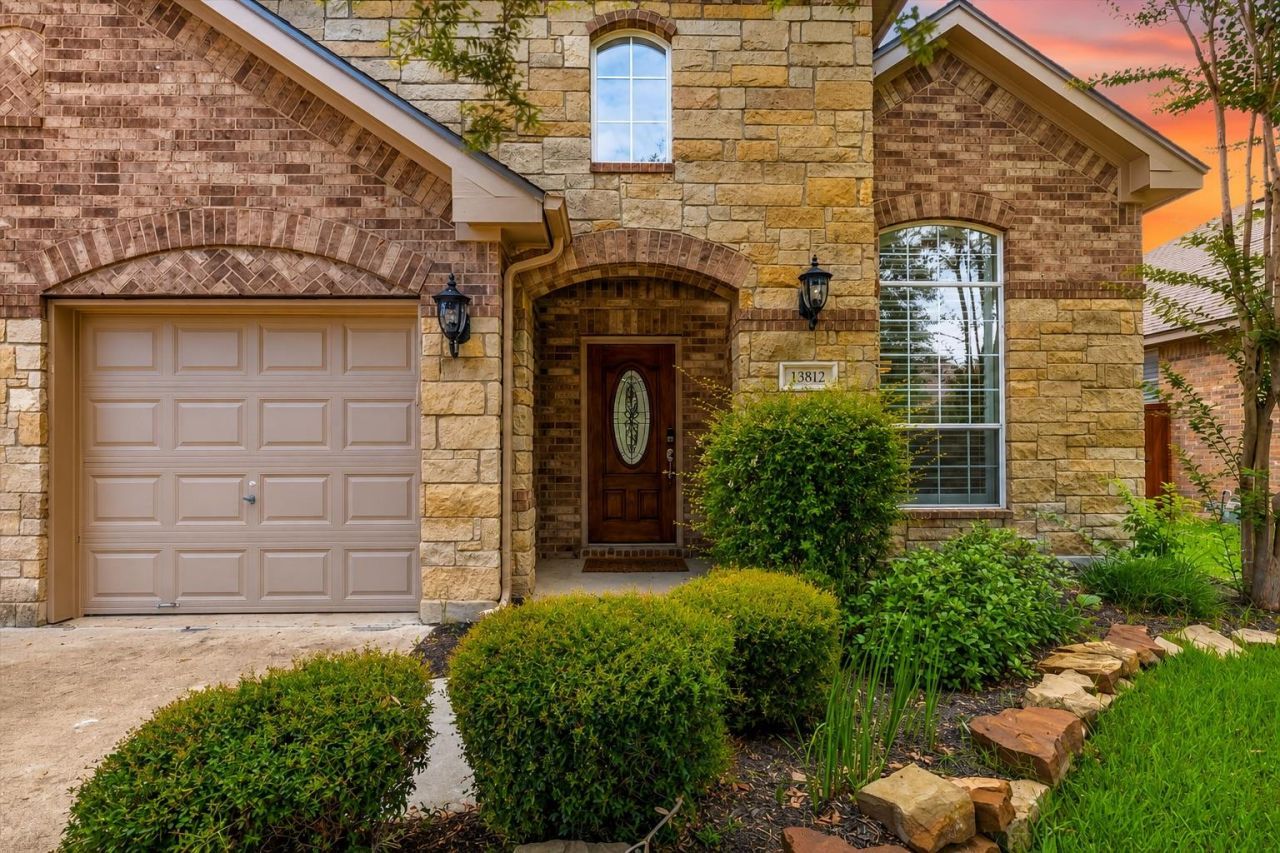13812 Long Shadow Dr, Manor, TX 78653 Main Photo