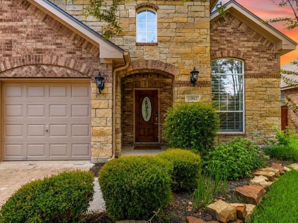 13812 Long Shadow DR, Manor, TX 78653