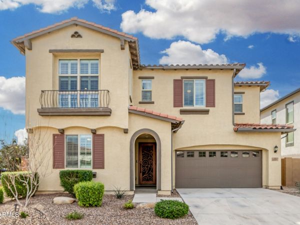 1527 W WINDHAVEN Avenue, Gilbert, AZ 85233