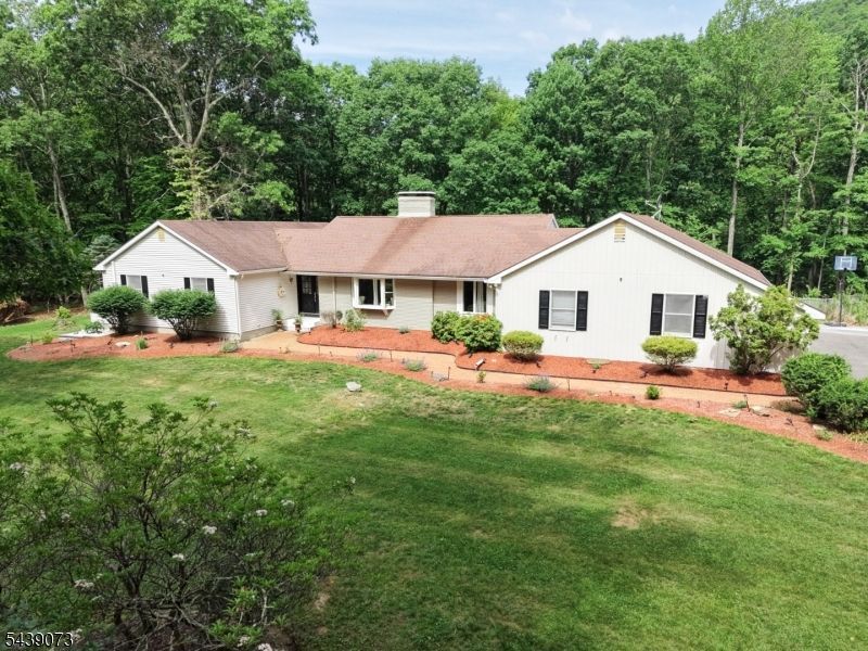 94 Gaisler Rd, Blairstown, NJ 07825 Main Photo