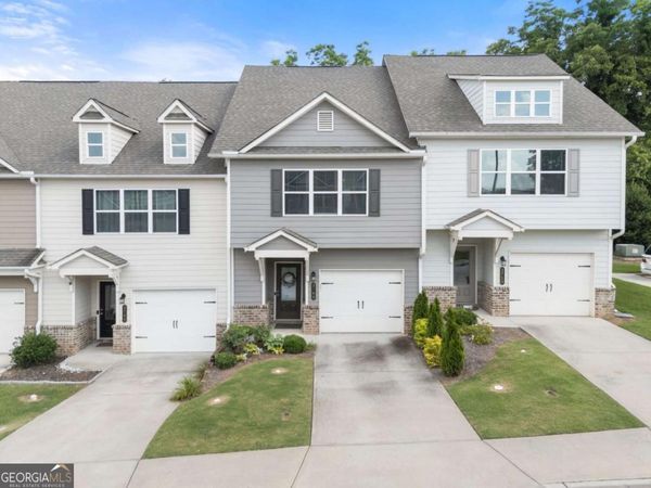 3709 Acorn Drive, Oakwood, GA 30566