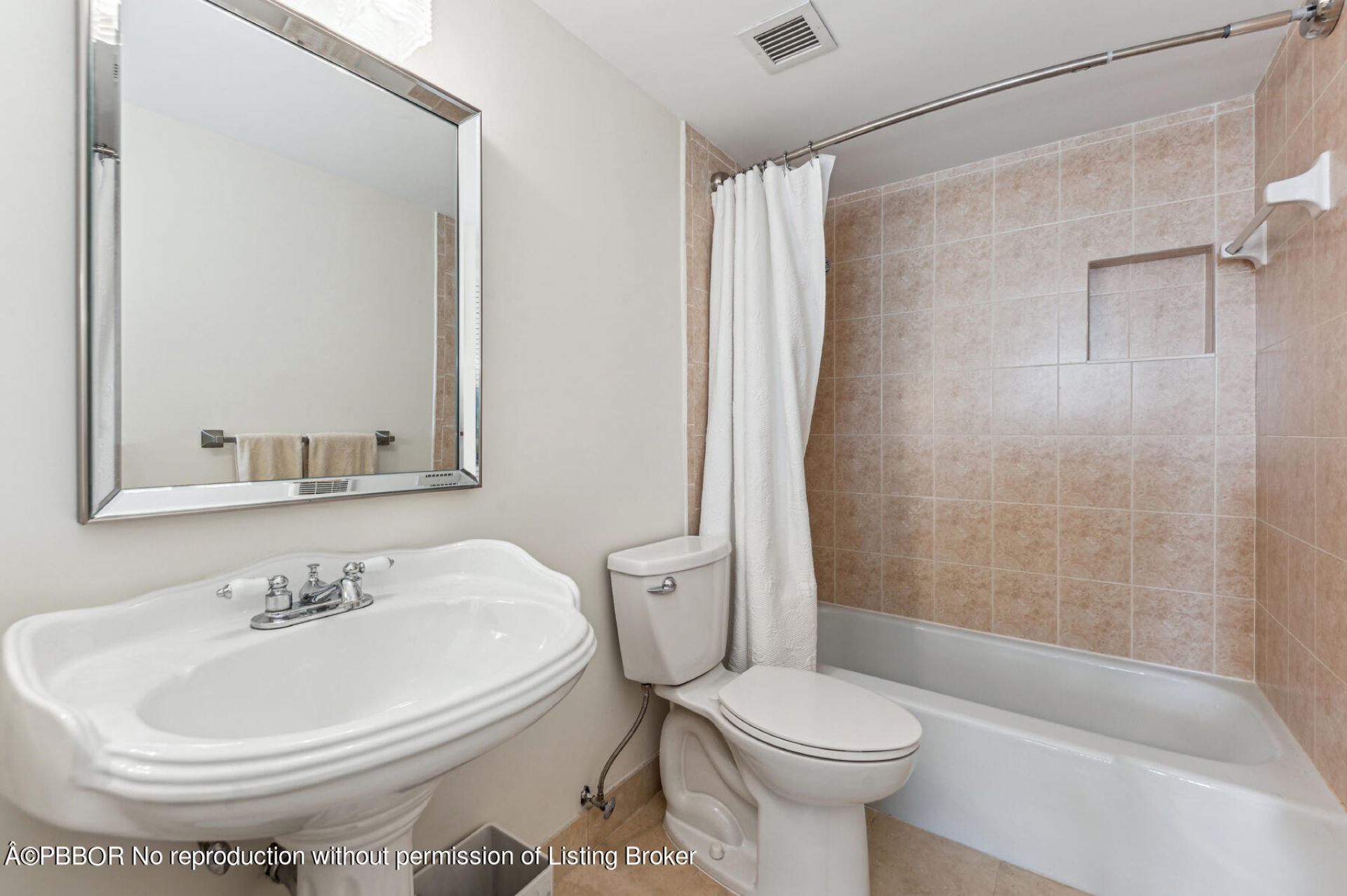 3800 Washington Road, Unit 303, West Palm Beach, FL 33405 Photo
