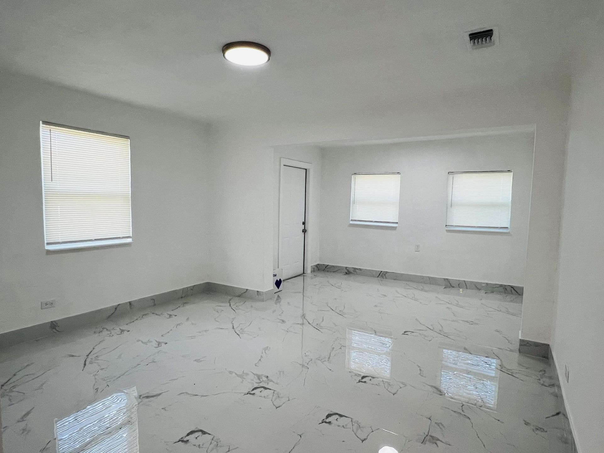 525 NW 22nd Avenue, Fort Lauderdale, FL 33311 Photo