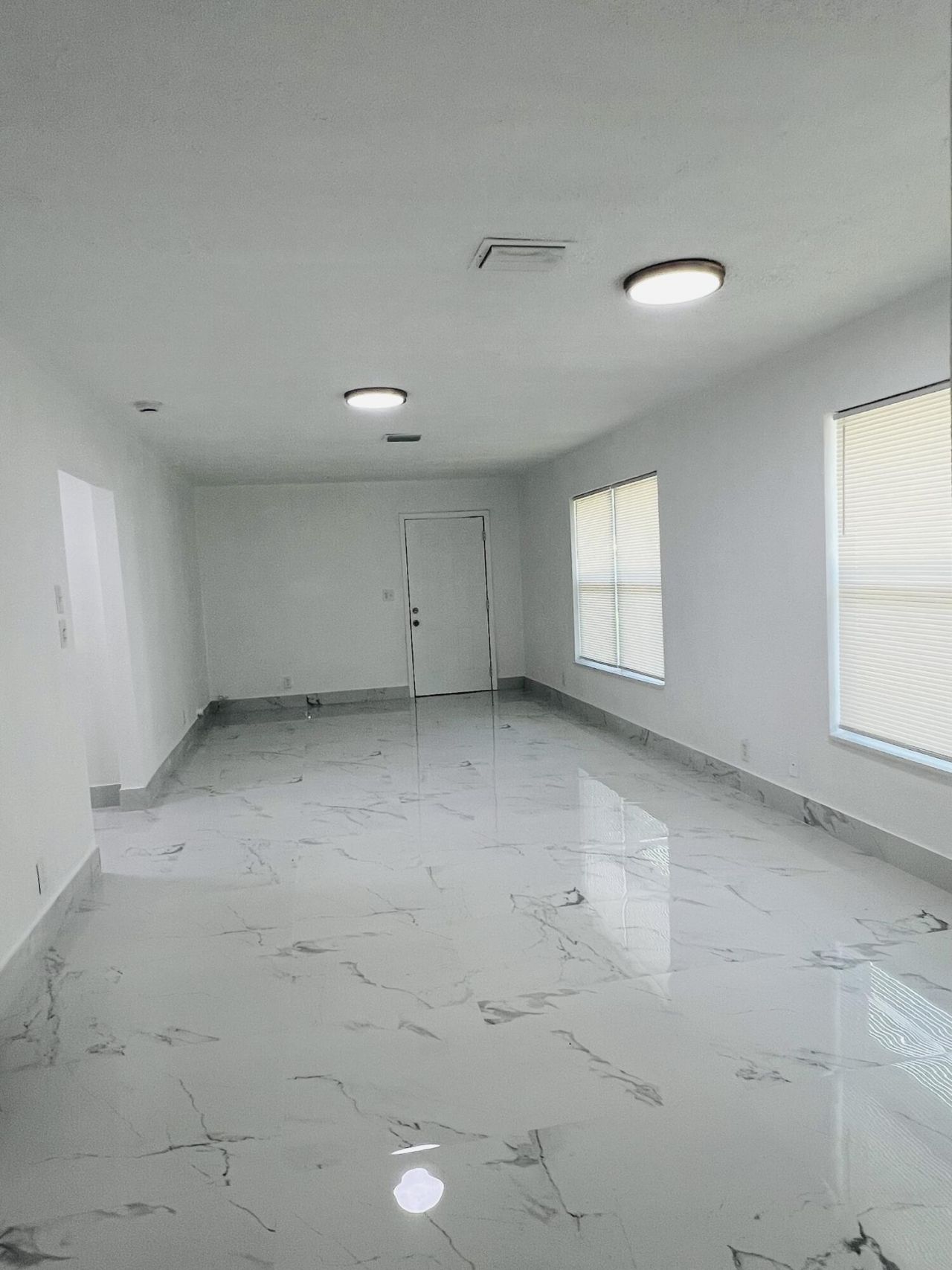 525 NW 22nd Avenue, Fort Lauderdale, FL 33311 Photo