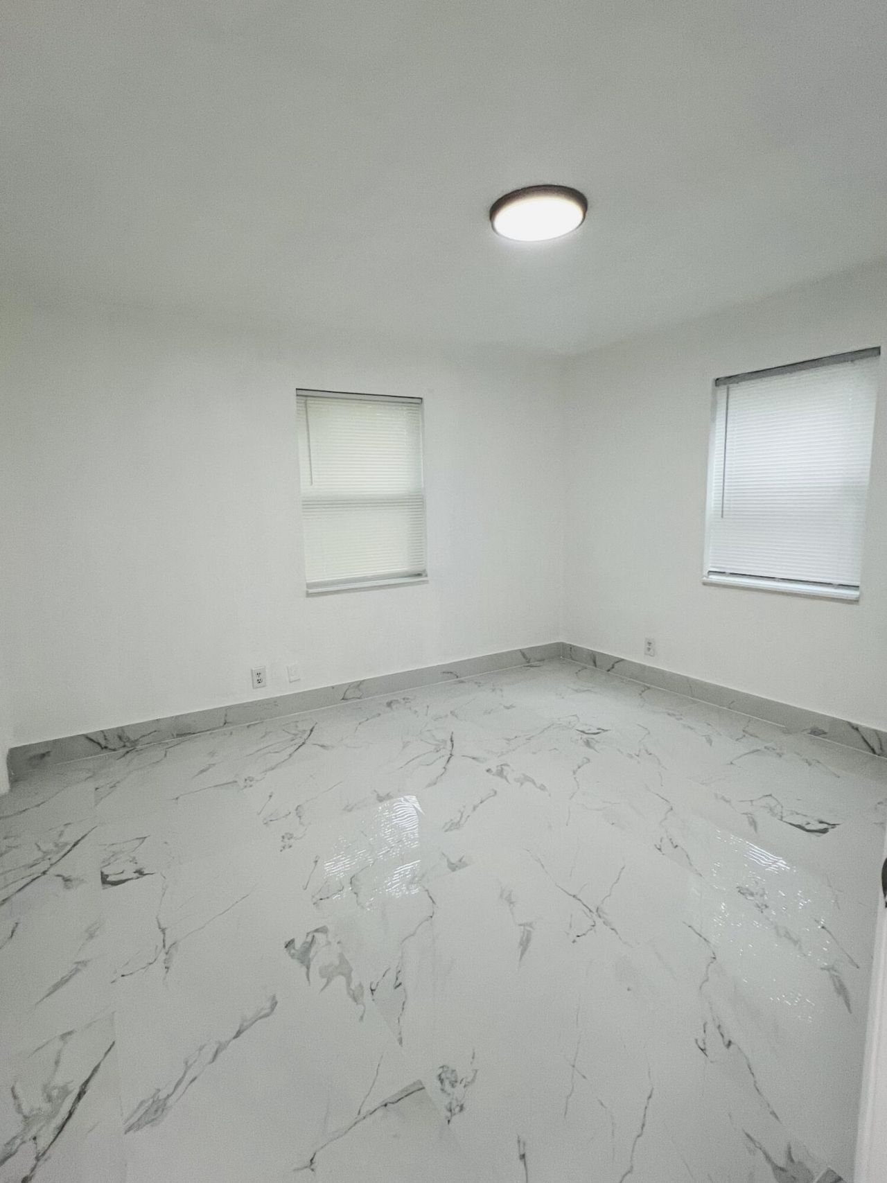 525 NW 22nd Avenue, Fort Lauderdale, FL 33311 Photo