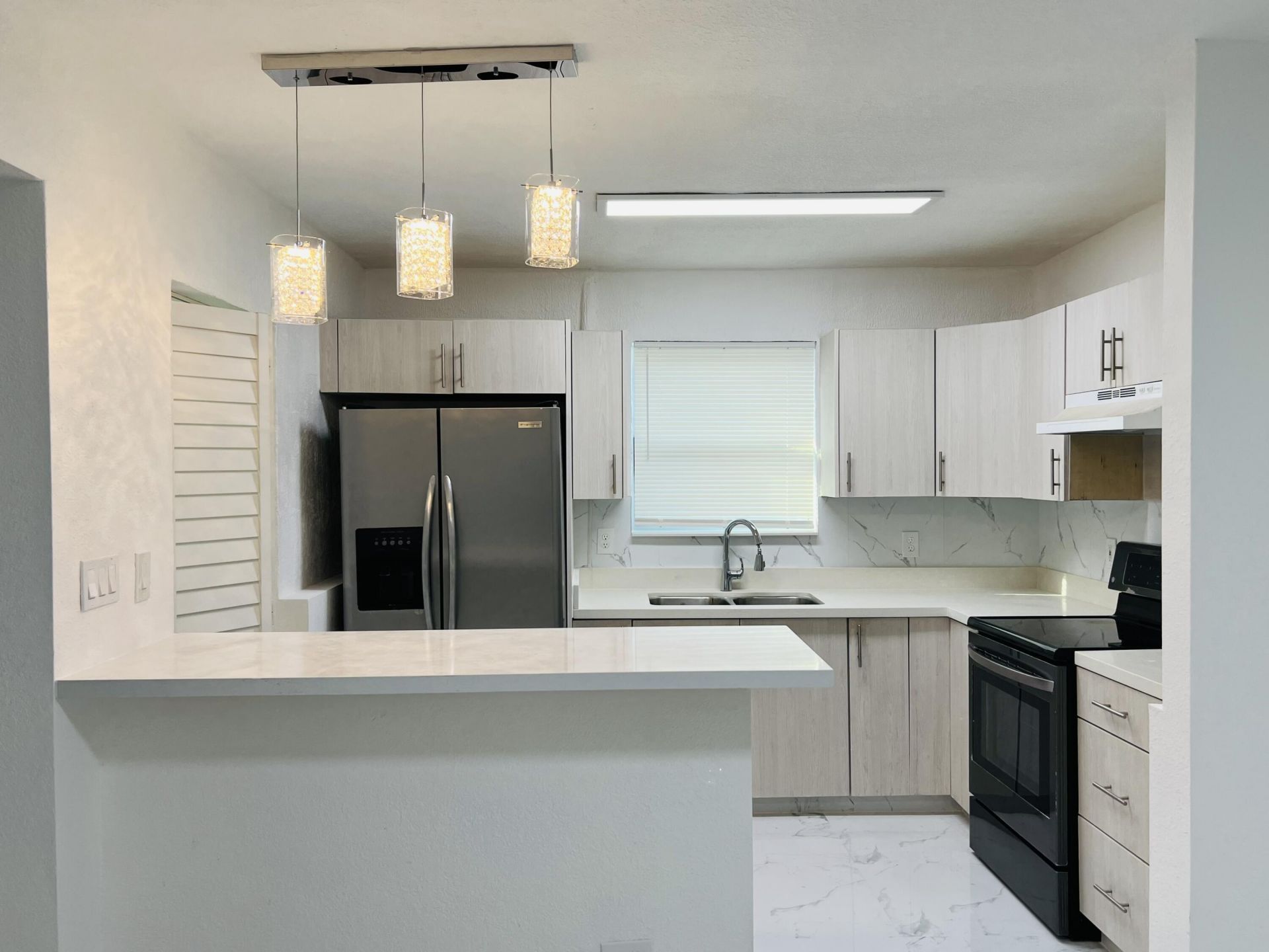 525 NW 22nd Avenue, Fort Lauderdale, FL 33311 Photo