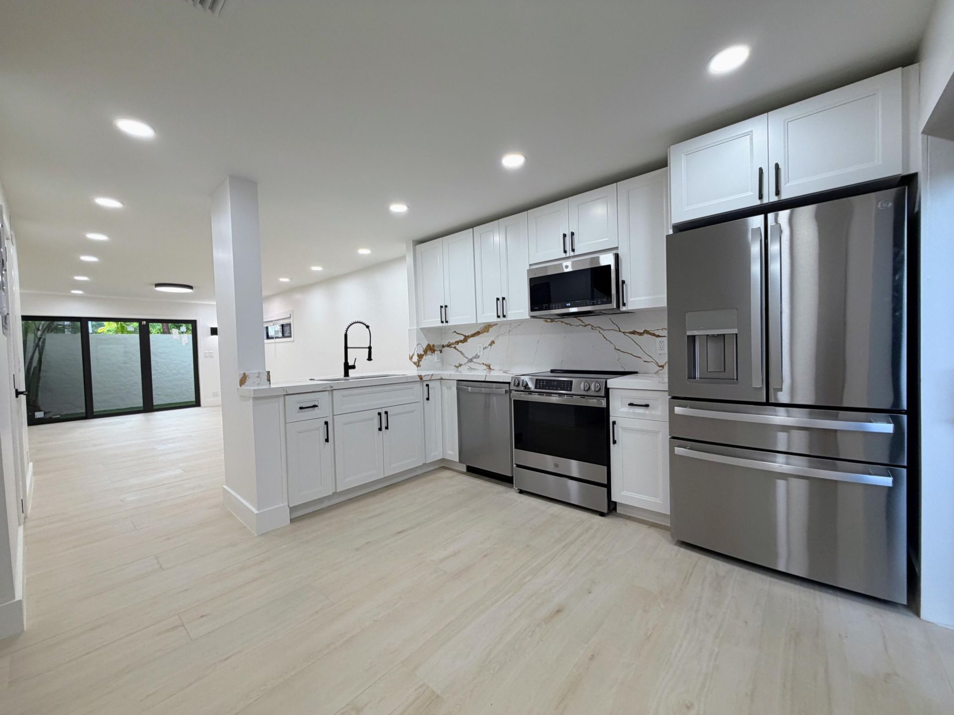 575 NE 7th Avenue, Unit 4b, Fort Lauderdale, FL 33301 Photo