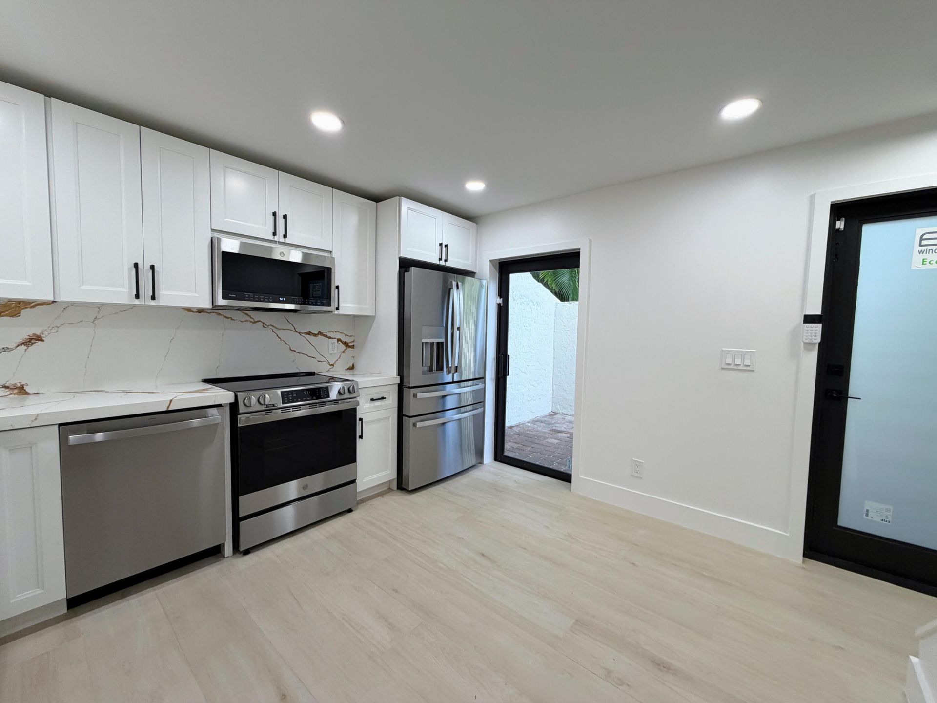 575 NE 7th Avenue, Unit 4b, Fort Lauderdale, FL 33301 Photo
