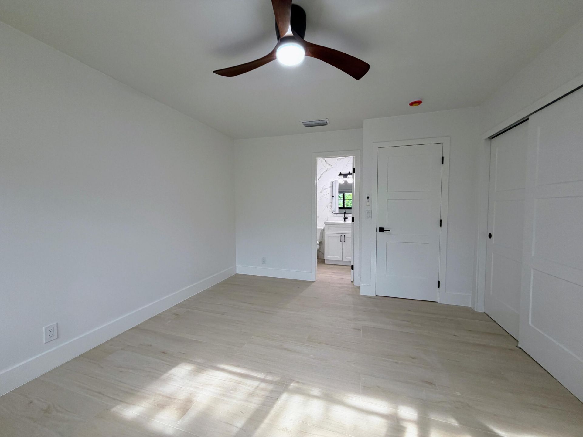 575 NE 7th Avenue, Unit 4b, Fort Lauderdale, FL 33301 Photo