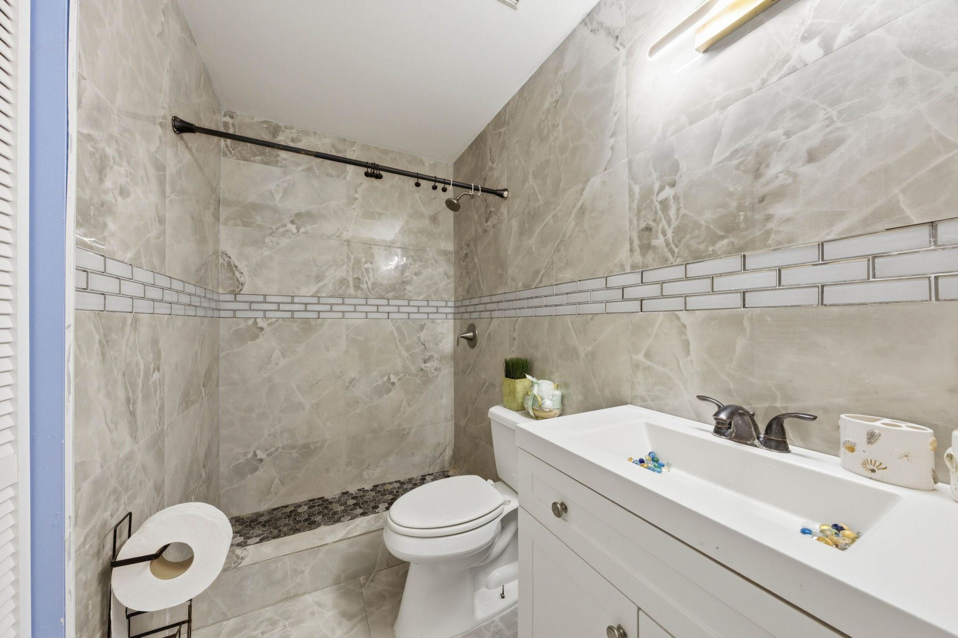 6582 Bayfront Drive, Margate, FL 33063 Photo