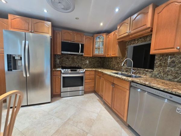 2402 Antigua Circle, Unit E3, Coconut Creek, FL 33066