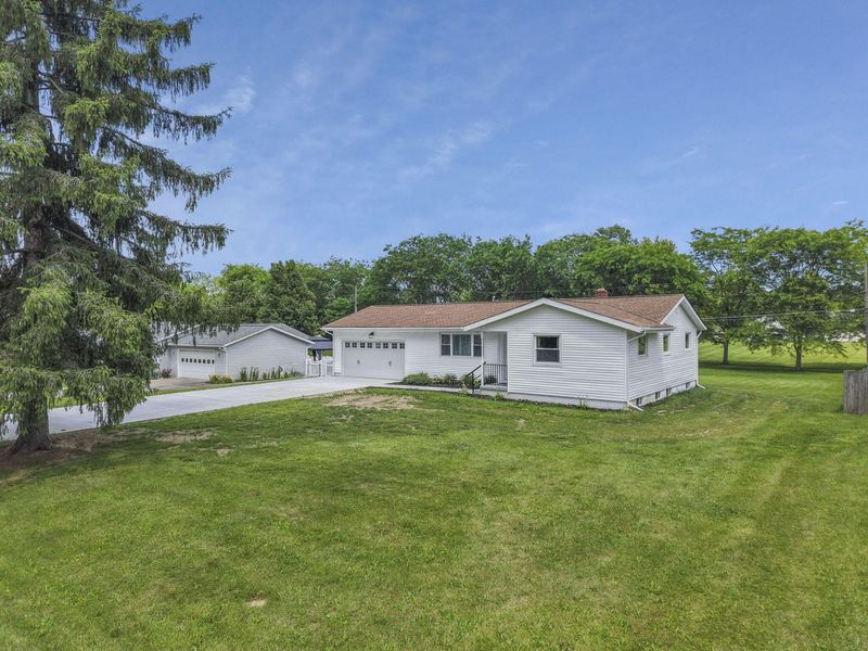 125 Ashcraft Drive, Granville, OH 43023 Photo 5