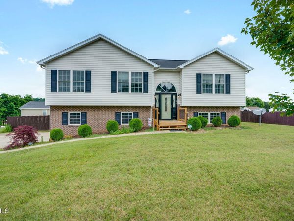 2020 Cody Cove, Bluff City, TN 37618