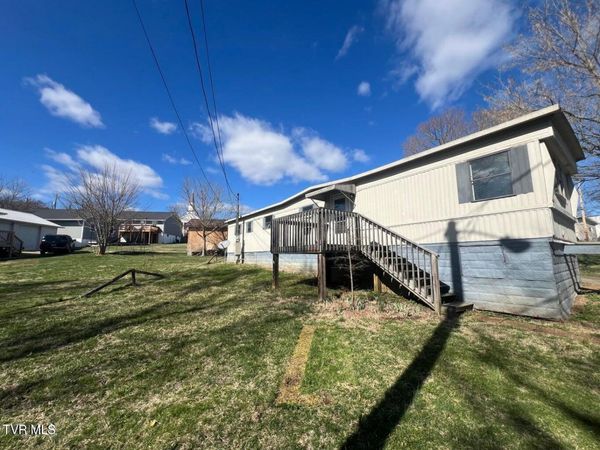 2004 Charlotte Street, Kingsport, TN 37660
