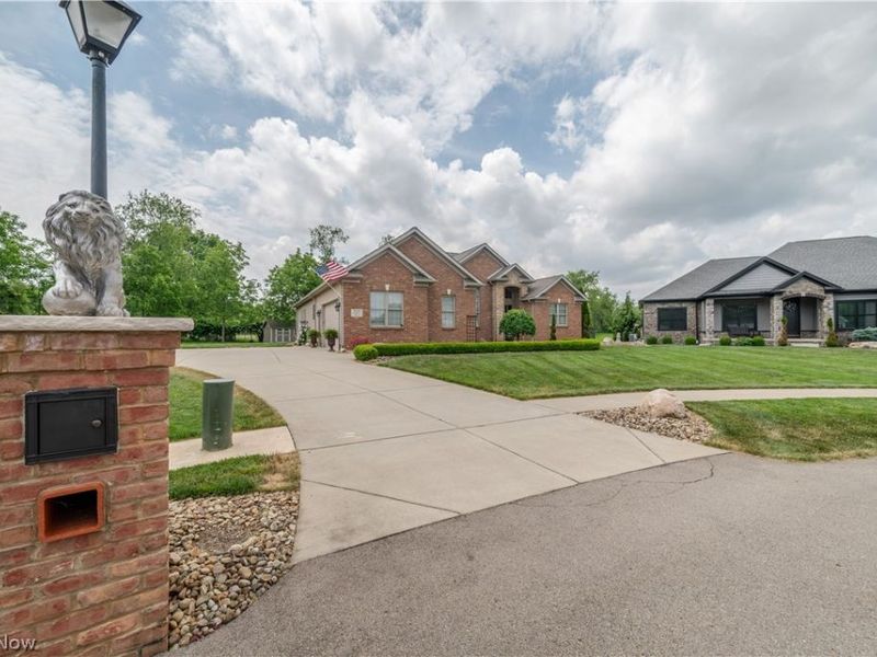 20000 Crowberry Court, North Lima, OH 44452 Photo 3