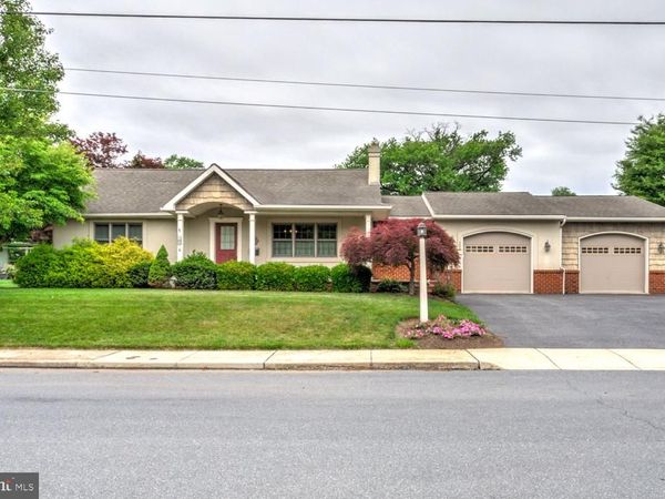 208 PENN AVENUE , EPHRATA, PA 17522