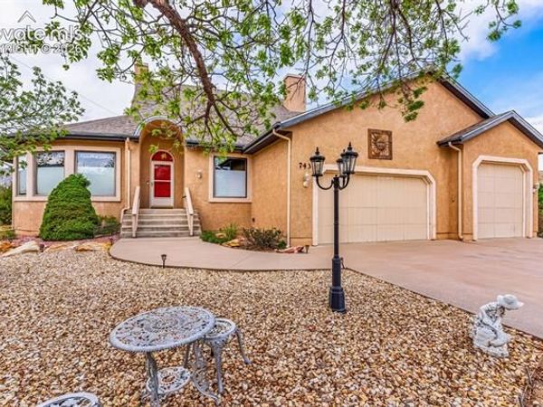 743 County Road 143 , Canon City, CO 81212