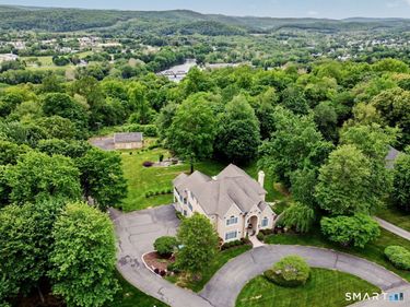 17 Meredith, New Milford, CT 06776