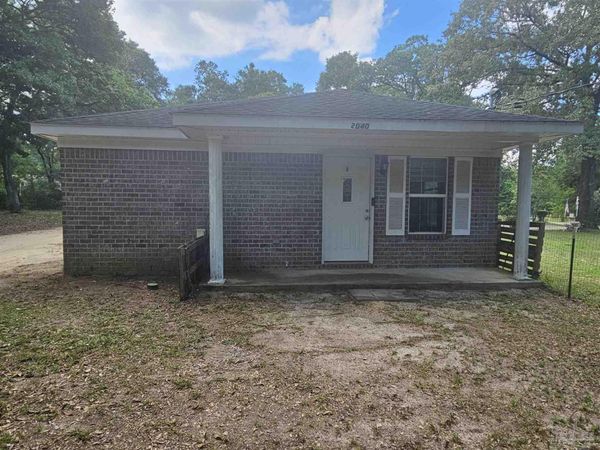 2040 E Roberts Rd, Pensacola, FL 32534