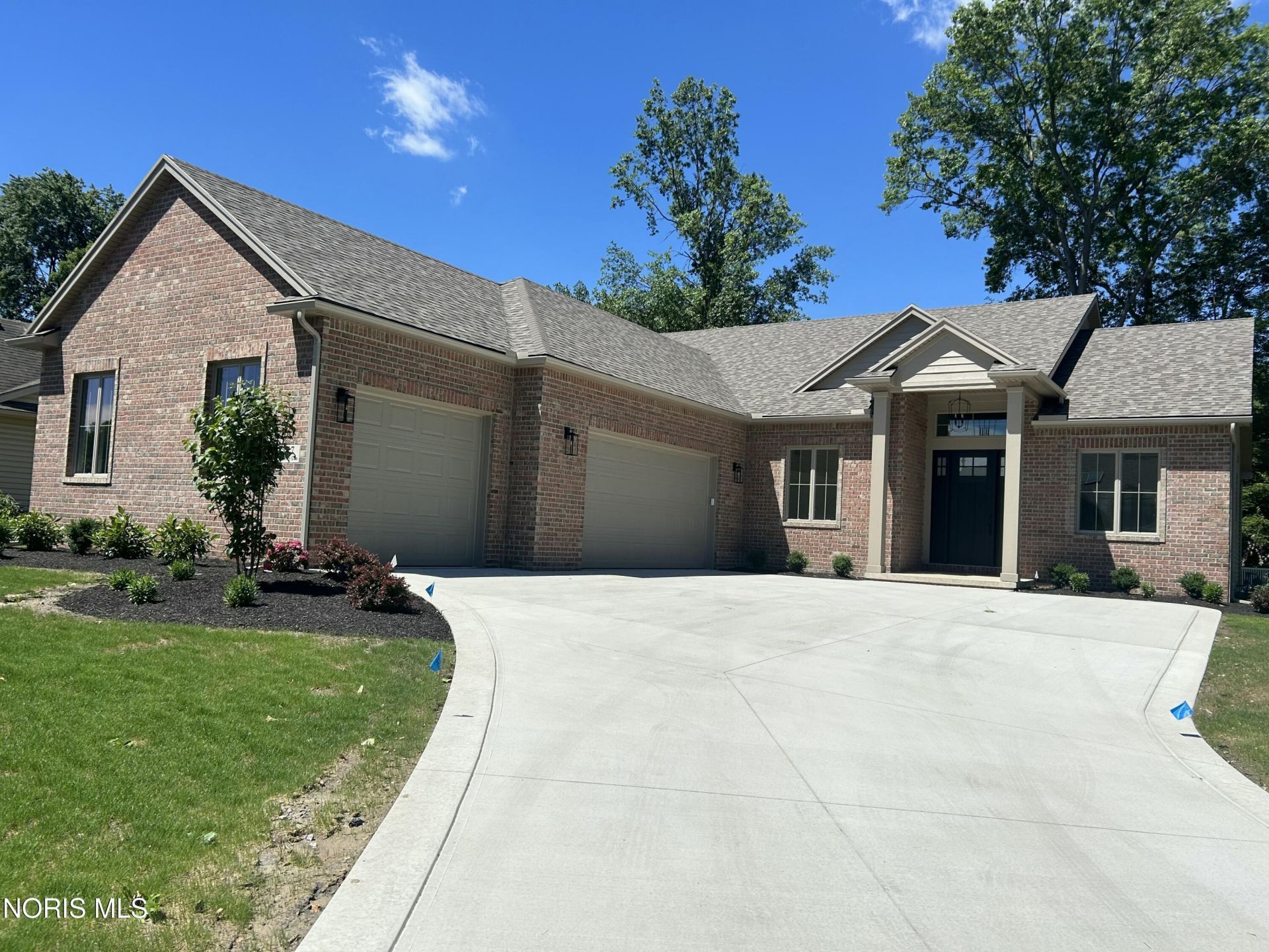 2277 Big Hickory Run, Sylvania, OH 43560 Main Photo