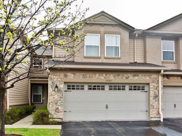 1903 N CRENSHAW Circle , Unit 1903, Vernon Hills, IL 60061