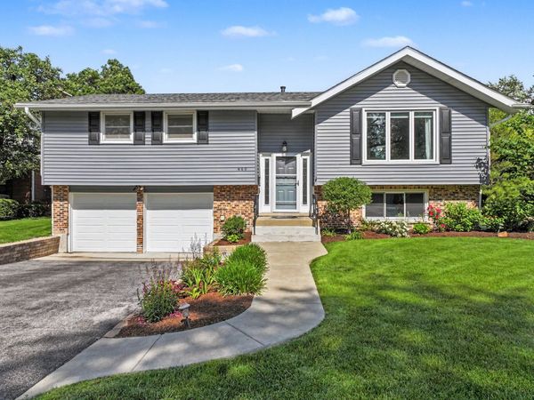449 S Bennett Avenue , Palatine, IL 60067