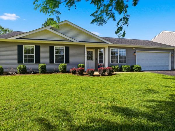 419 Windsor Lane , Island Lake, IL 60042