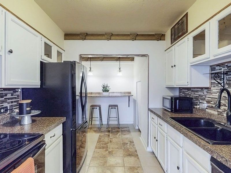 13800 Fairhill Road, Unit 512, Shaker Heights, OH 44120 Photo 8