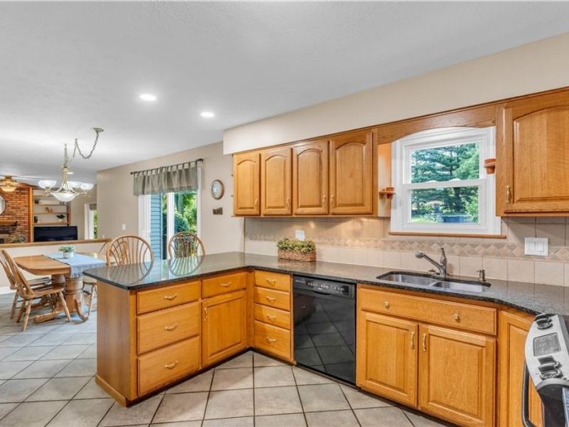 3886 Boxelder Drive , Brecksville, OH 44141 Photo 19