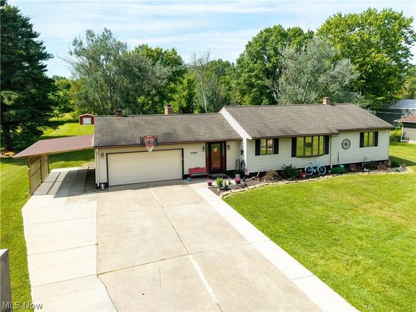 37581 Capel Road , Grafton, OH 44044