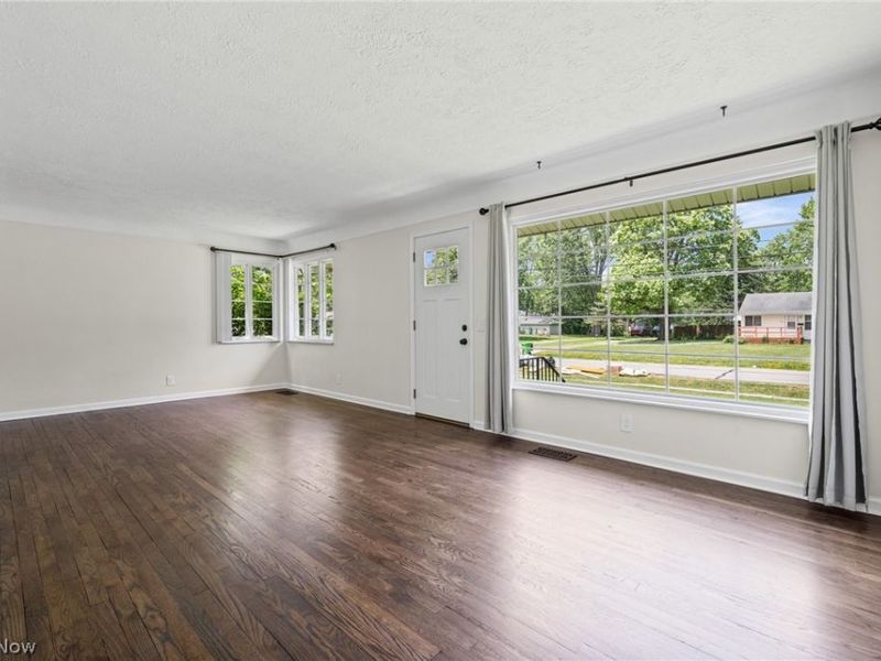 211 Wyleswood Drive, Berea, OH 44017 Photo 9