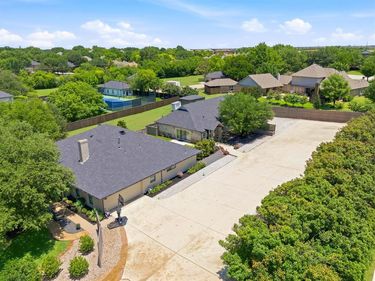 10390 Ridgecrest Street, Frisco, TX 75033