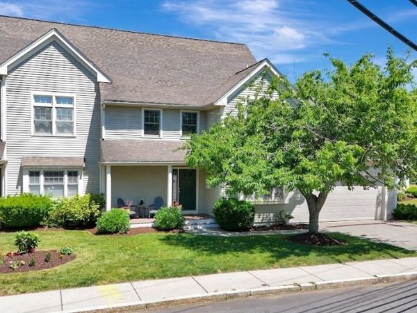 13 Green St, Unit _, Newton, MA 02458