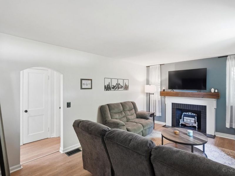 2856 Jessup Road, Green Township, OH 45239 Photo 9