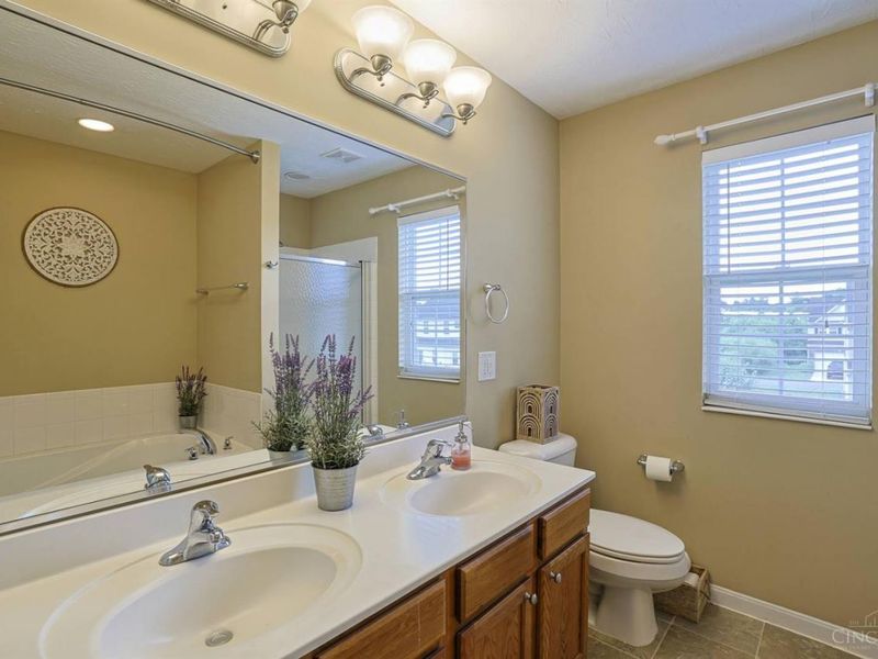 2827 Wexford, Fairfield Twp, OH 45011 Photo 18