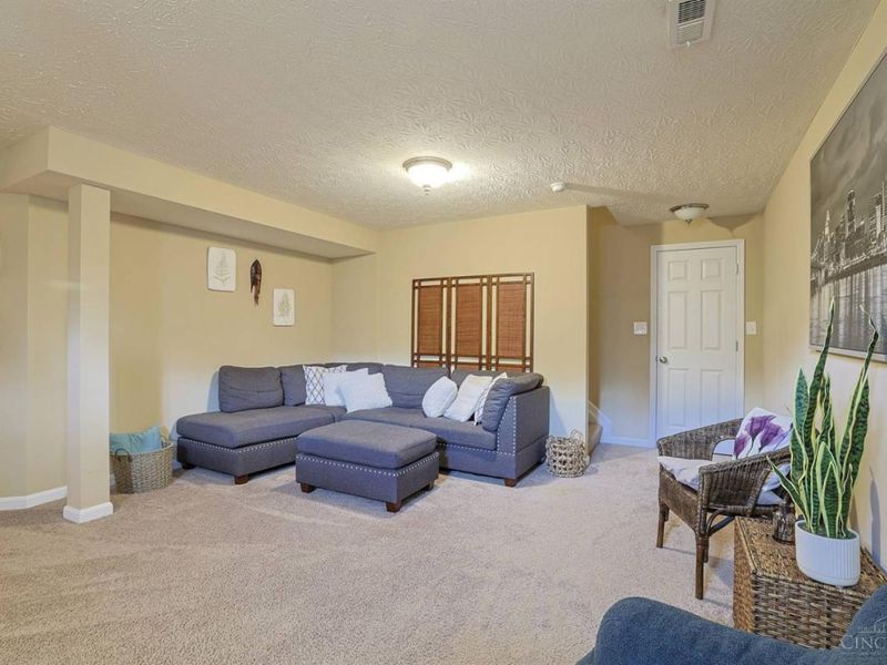 2827 Wexford, Fairfield Twp, OH 45011 Photo 24