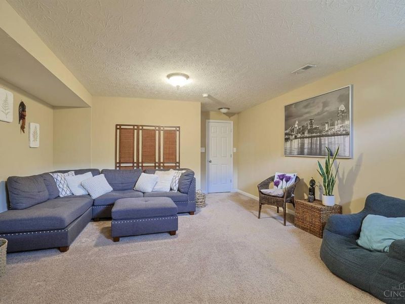 2827 Wexford, Fairfield Twp, OH 45011 Photo 25