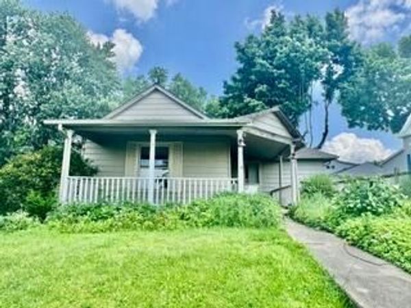148 S Columbus Street, Sunbury, OH 43074