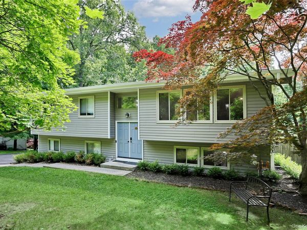 89 Regina Road, Airmont, NY 10952