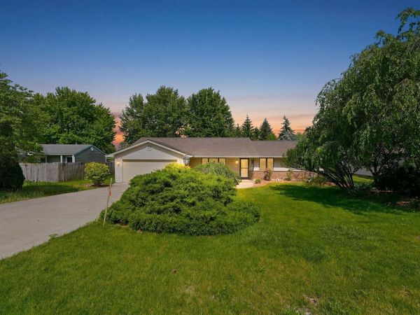 3940 N Washington Road, Fort Wayne, IN 46804