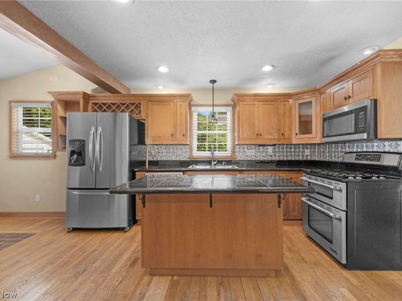 450 Lake Forest Drive, Bay Village, OH 44140 Photo 13