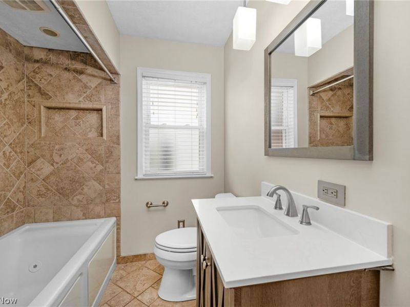 450 Lake Forest Drive, Bay Village, OH 44140 Photo 24
