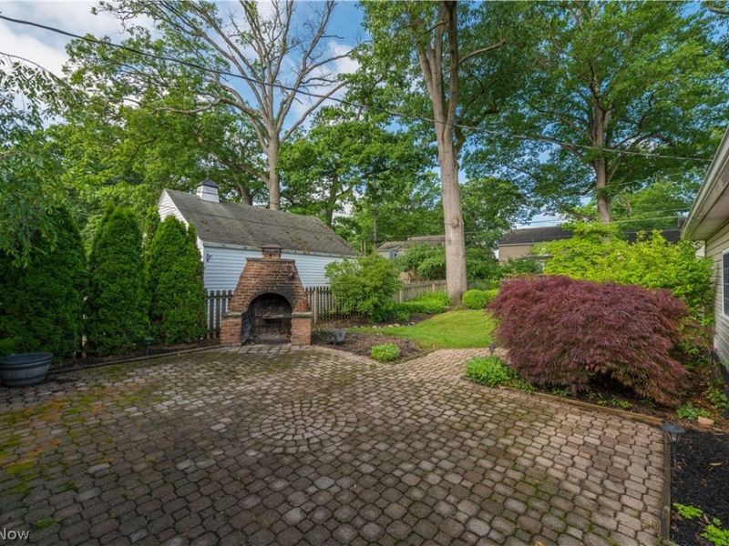 450 Lake Forest Drive, Bay Village, OH 44140 Photo 7