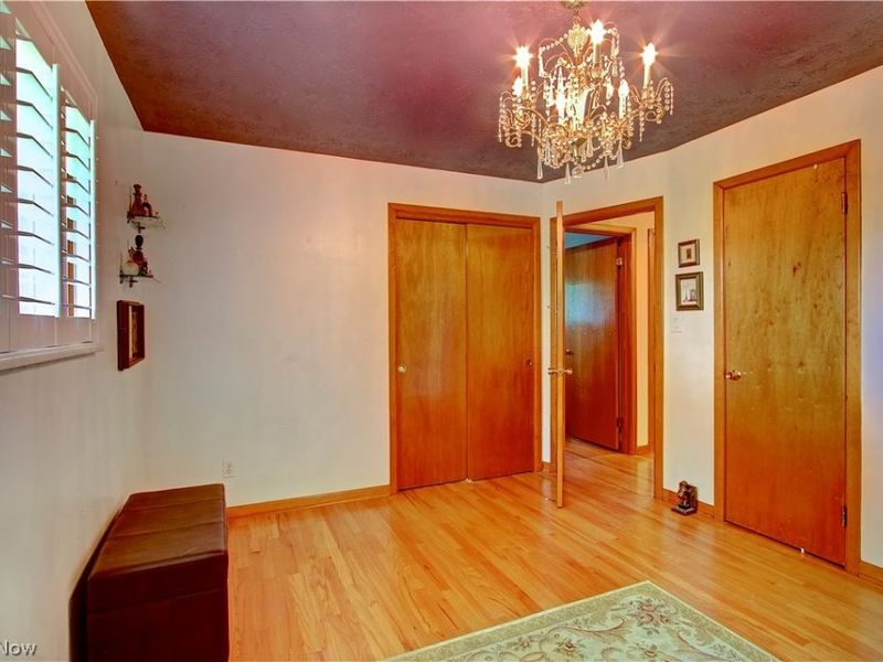 5265 Evergreen Drive, North Olmsted, OH 44070 Photo 23