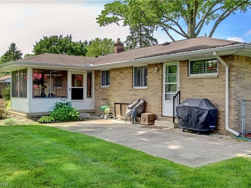 5265 Evergreen Drive, North Olmsted, OH 44070 Photo 29