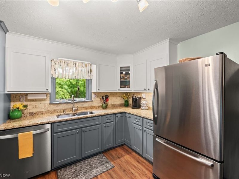 2354 Sunnyside Road, Vermilion, OH 44089 Photo 12
